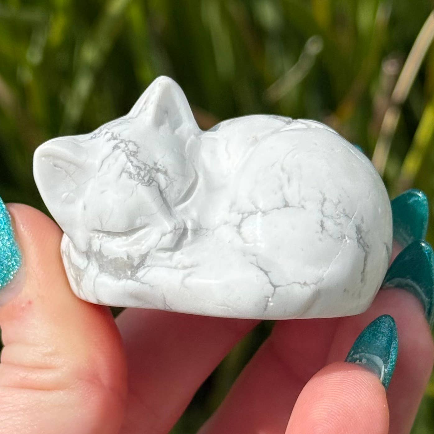 The Crystal Tabby - Sleepy Kitty - Howlite
