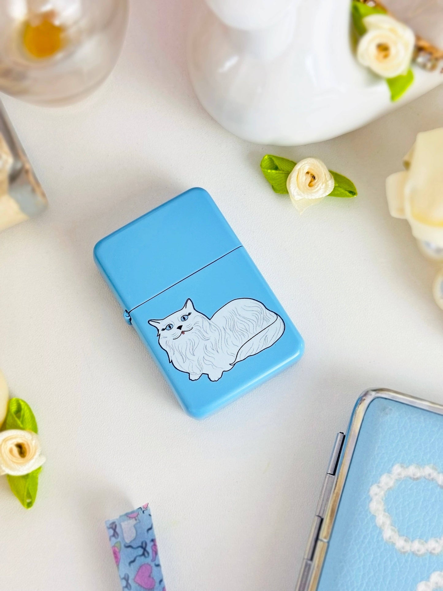 MISS KITTY LIGHTER