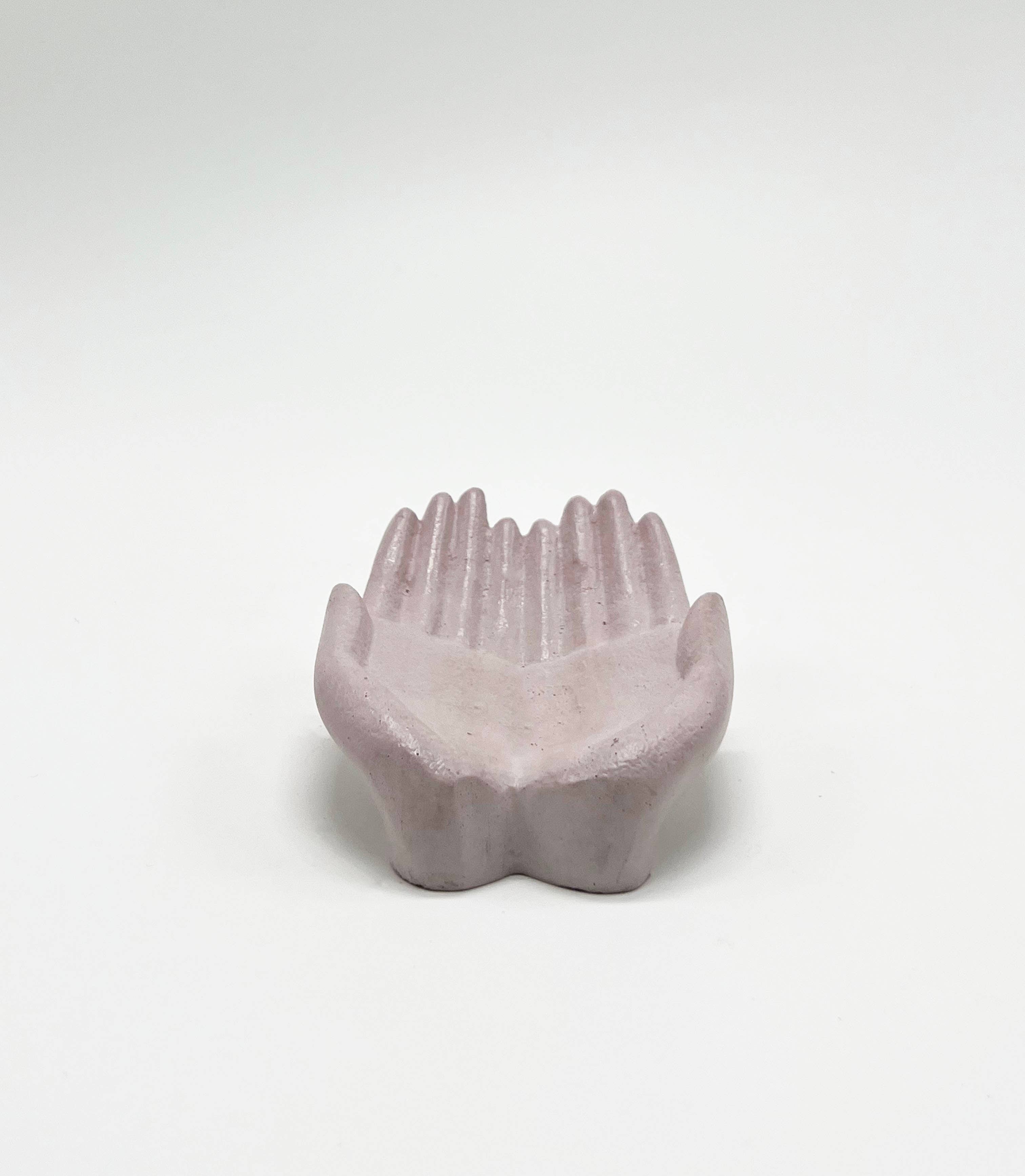 Uno Atelier - Double Palm Concrete Object: Purple