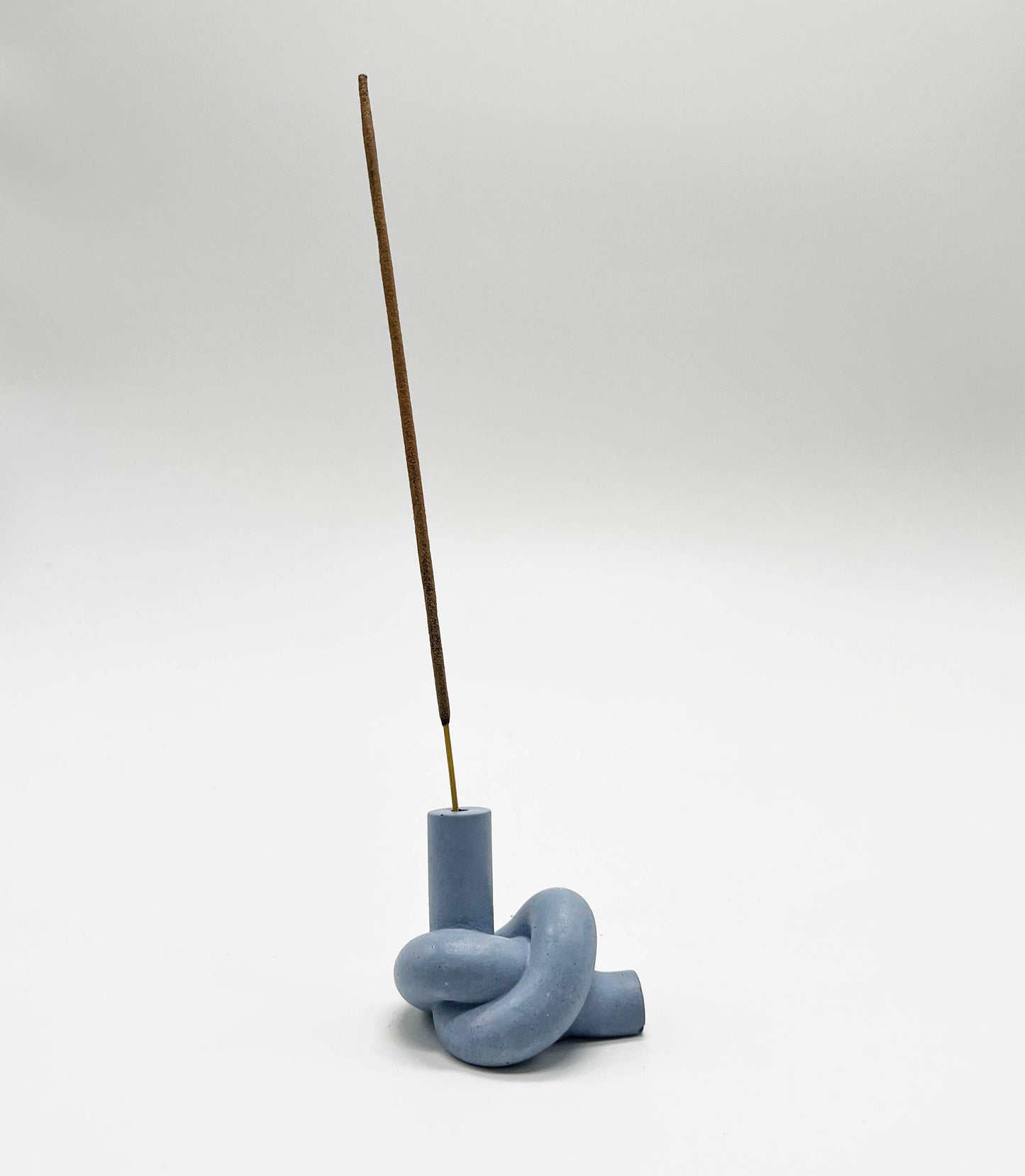 Uno Atelier - Knot Incense Holder: Blue