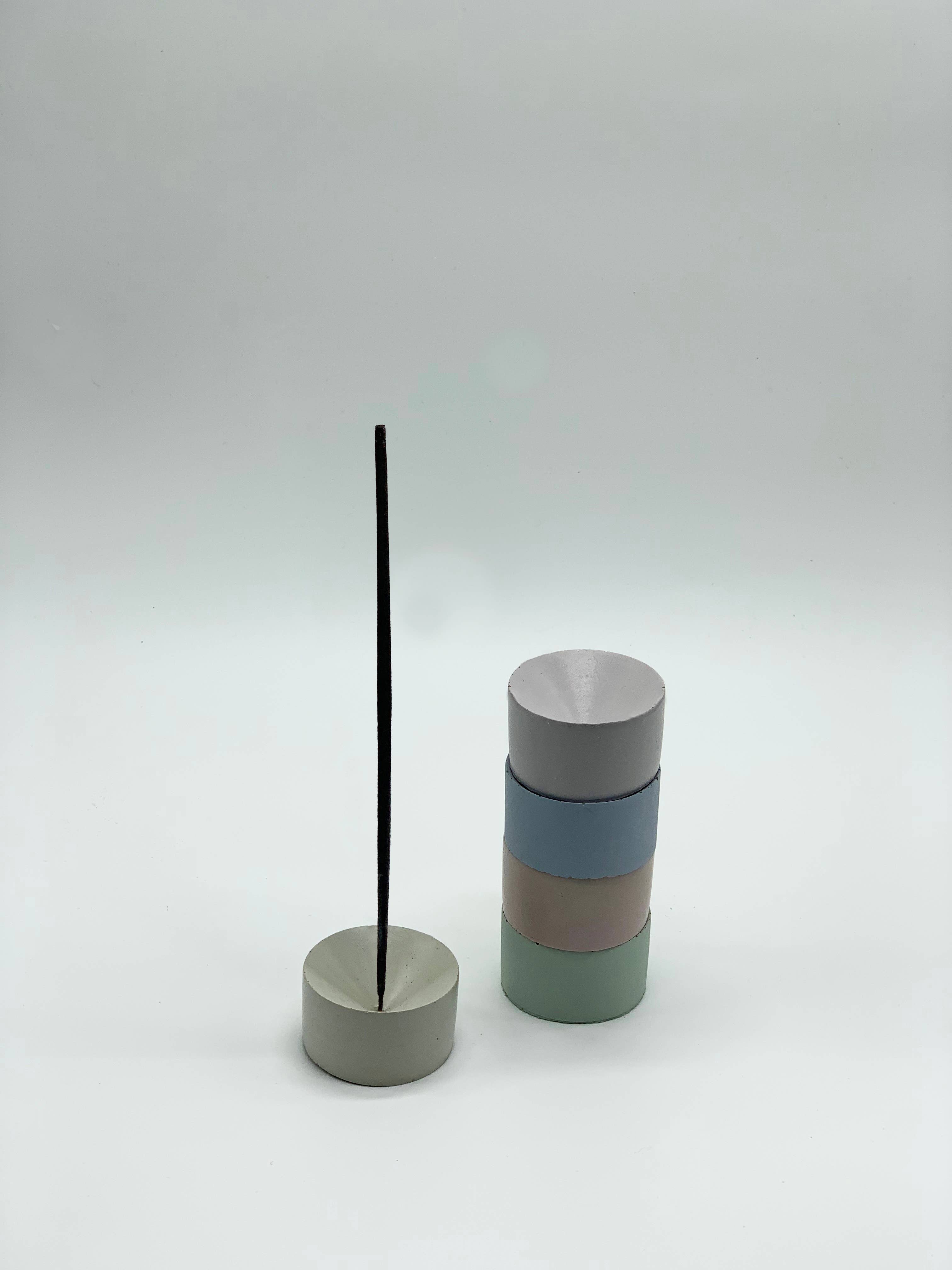Uno Atelier - Drip Incense Holder: Blue
