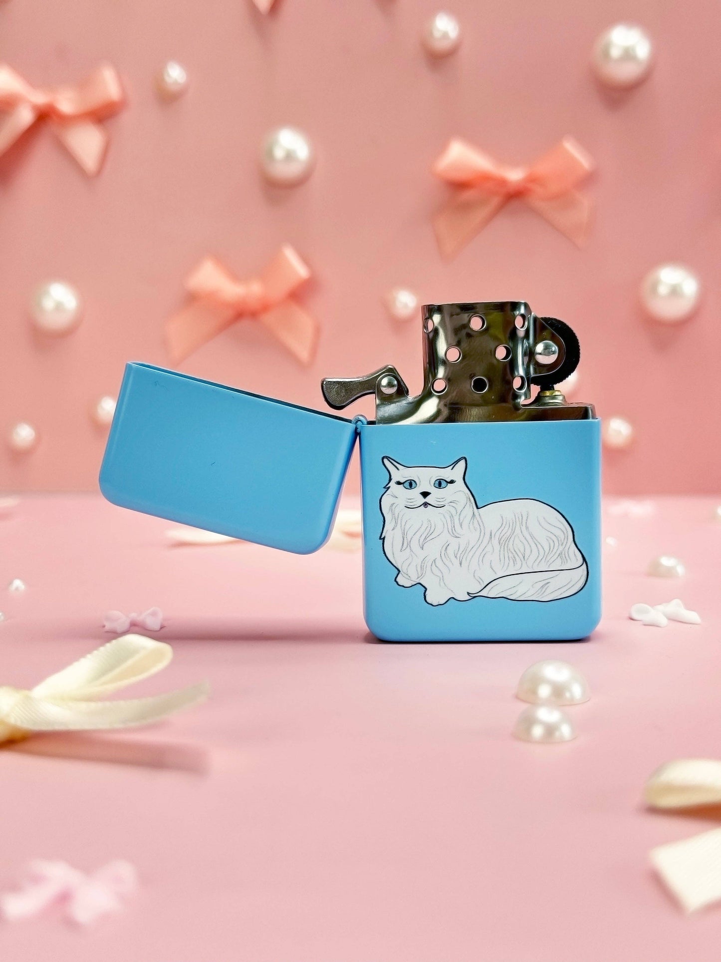 MISS KITTY LIGHTER