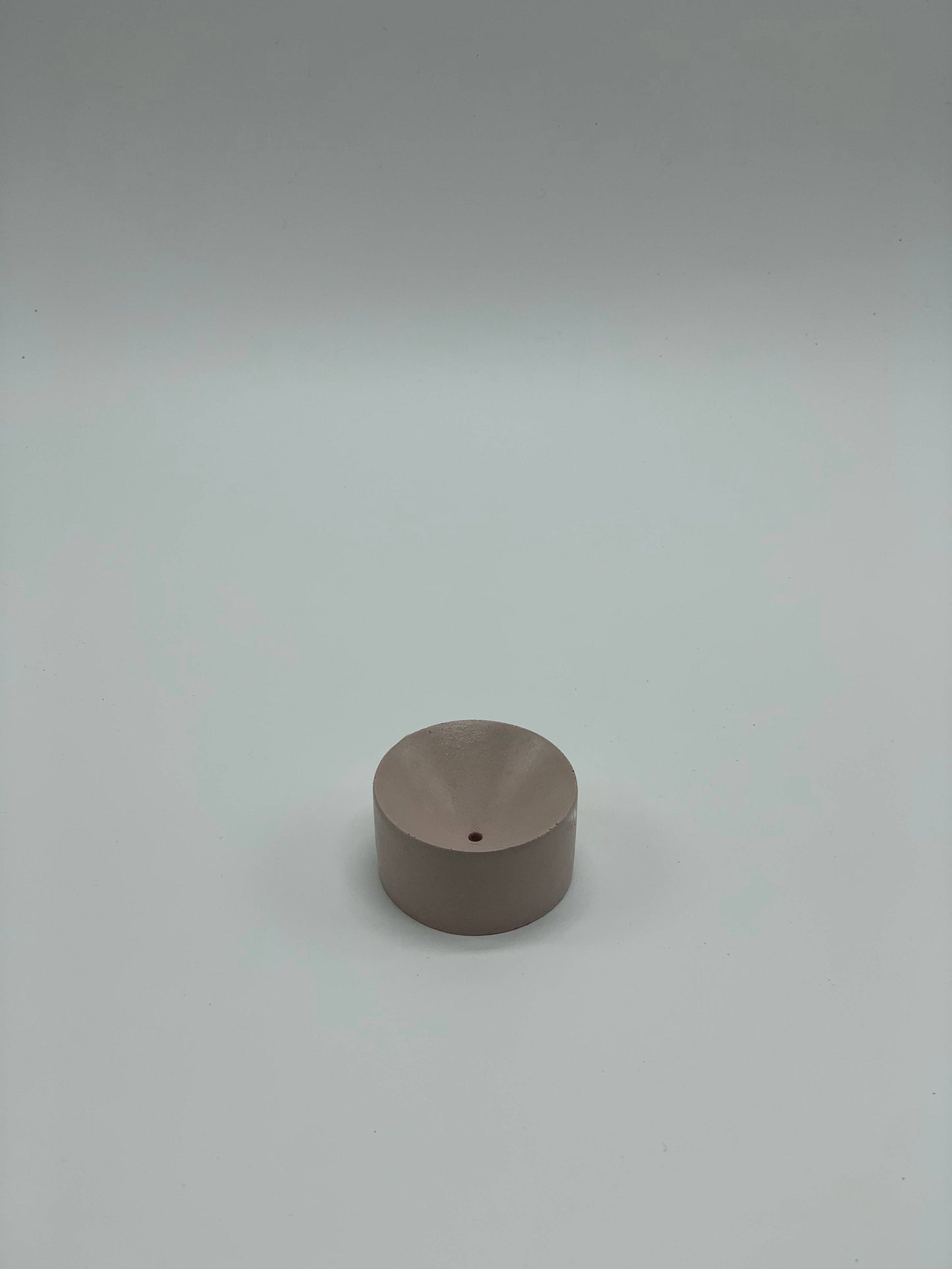 Uno Atelier - Drip Incense Holder: Green